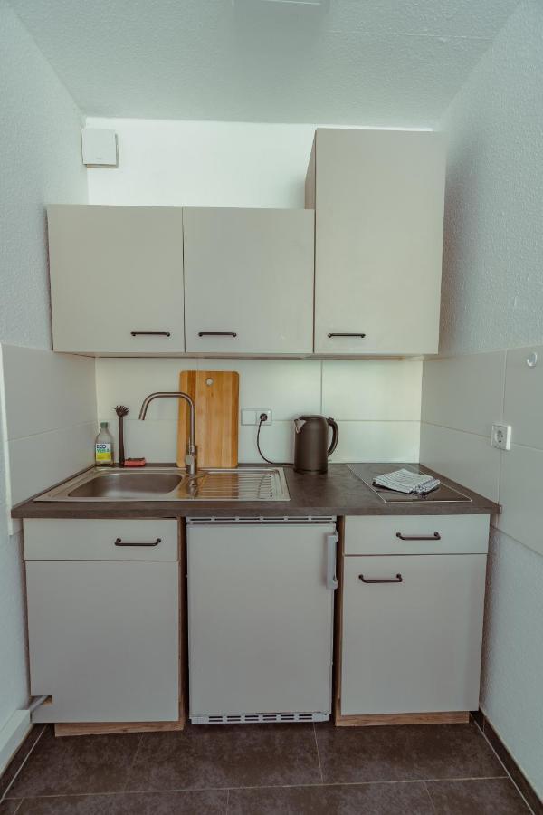 Studio Apartment Mit Parkplatz Oberesslingen Luaran gambar