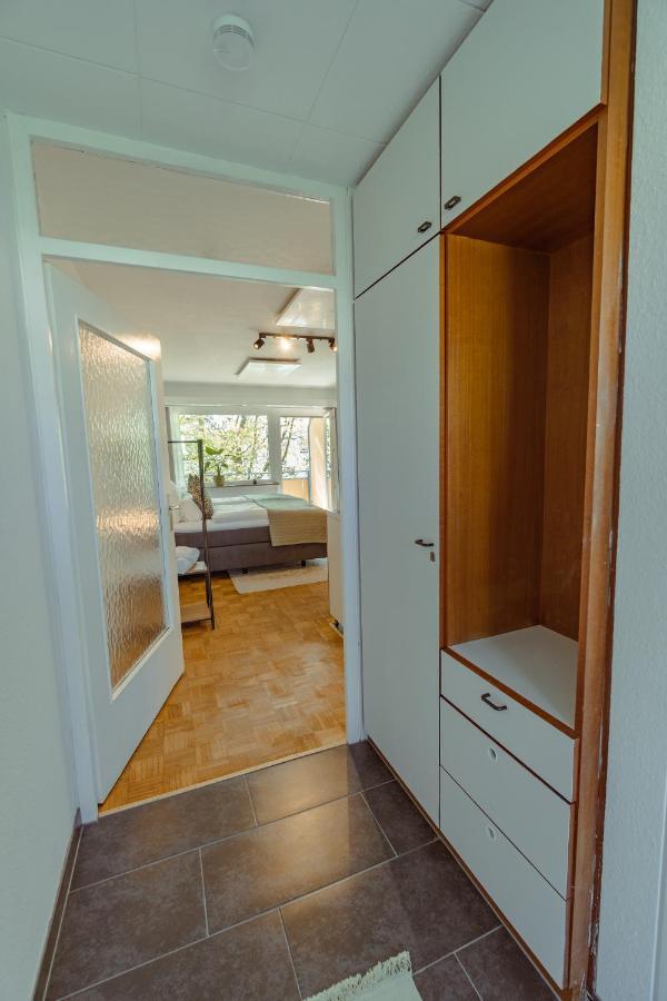 Studio Apartment Mit Parkplatz Oberesslingen Luaran gambar