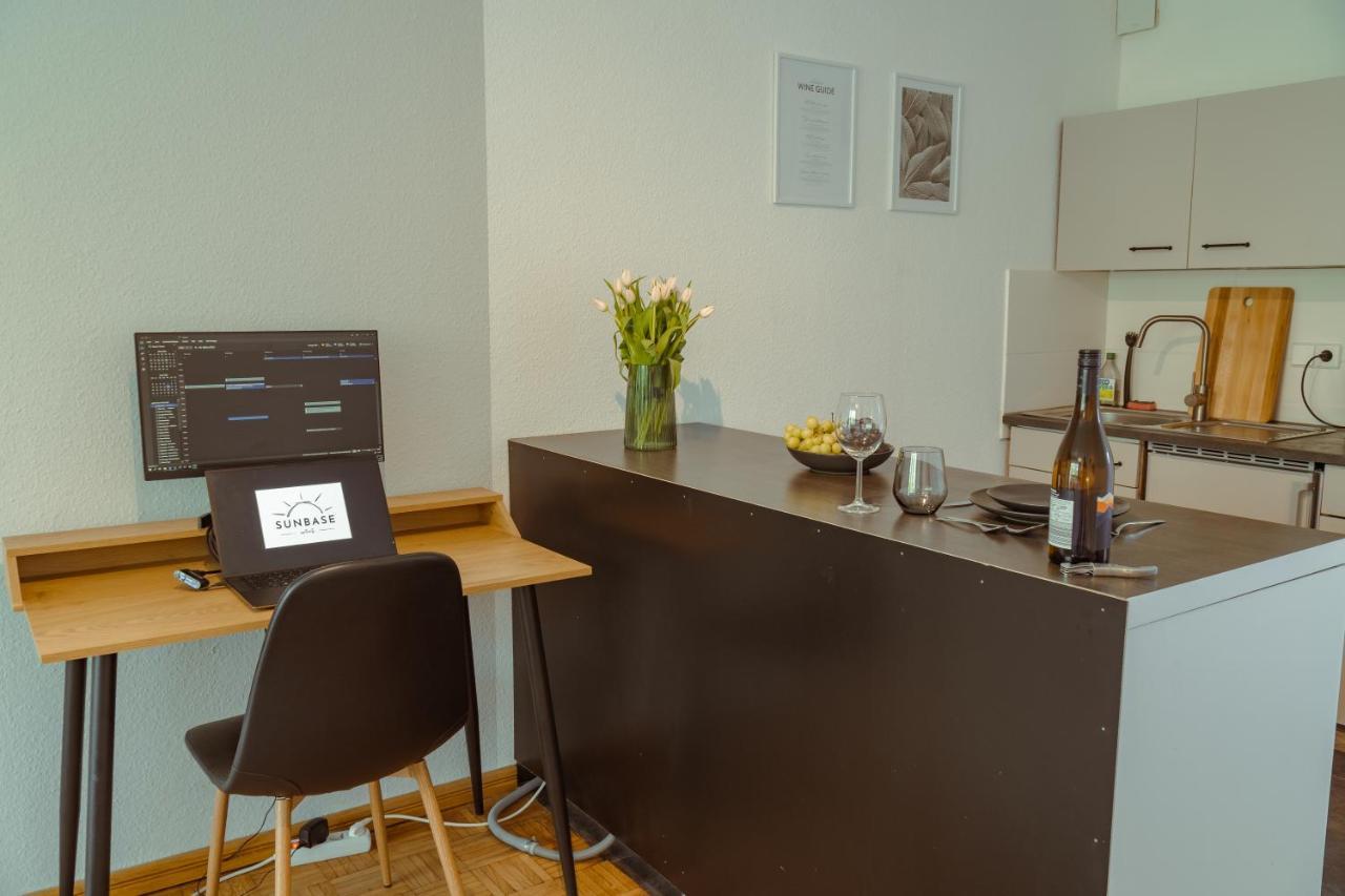 Studio Apartment Mit Parkplatz Oberesslingen Luaran gambar
