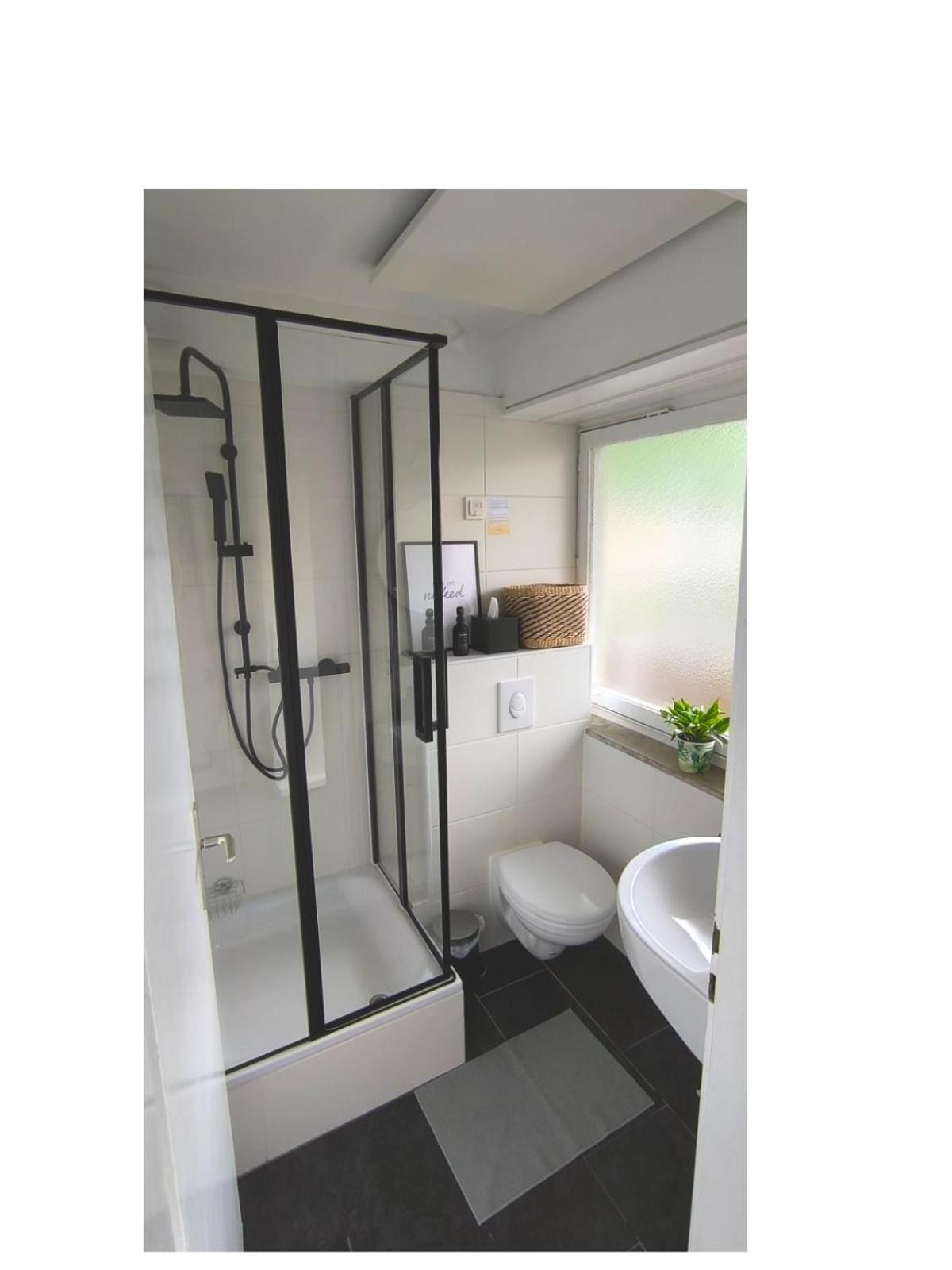 Studio Apartment Mit Parkplatz Oberesslingen Luaran gambar
